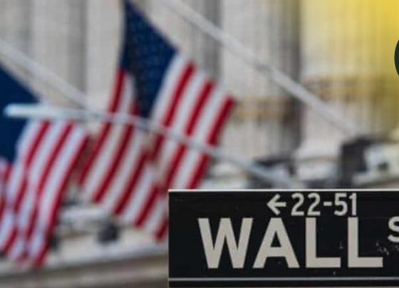 Fed modera subida de tasas