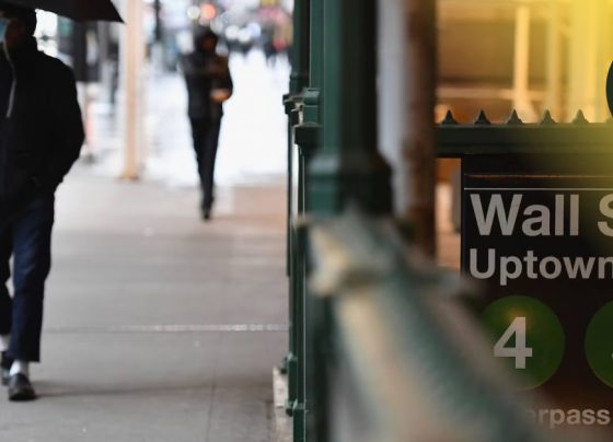 La economía mundial resistirá mejor de lo previsto en 2023