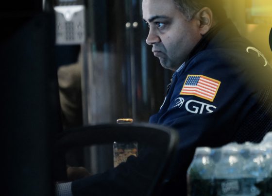 Tres bancos colapsados en una semana