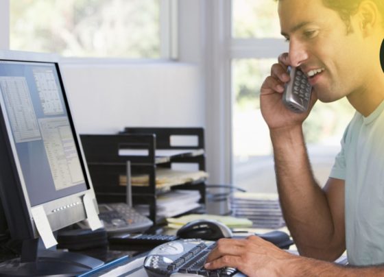 Quienes hagan teletrabajo este 30 de agosto también deberán recibir triple remuneración