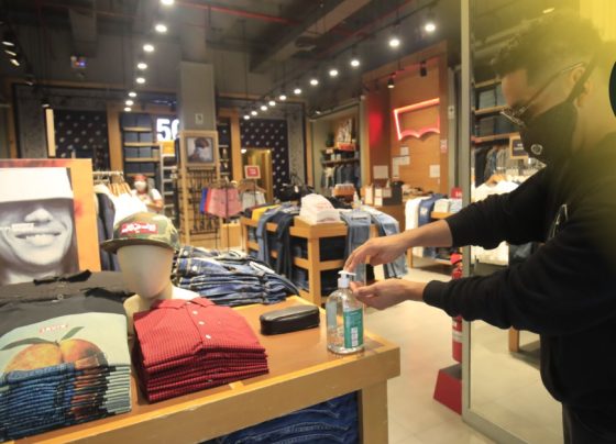 El consumo privado apenas creció 0,3% en primer semestre