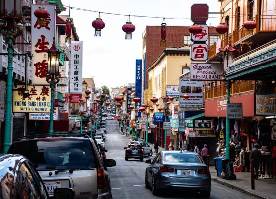 China enfrenta "dificultades y desafíos" para reactivar su economía