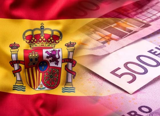 El nuevo salario mínimo "supone una subida de 54 euros al mes" / Foto: Freepik