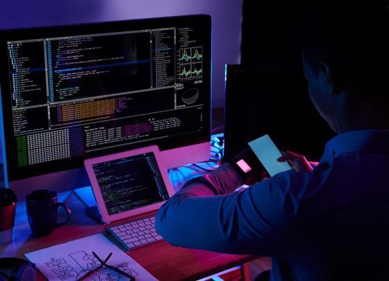 Inteligencia artificial y monedas digitales son principales tendencias