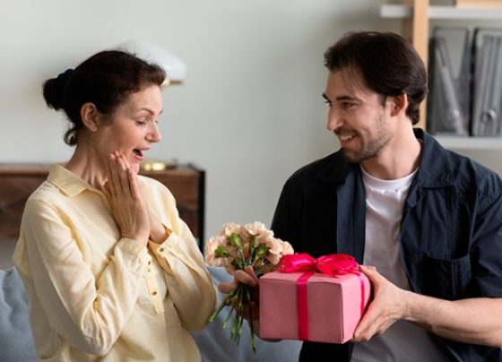 Peruanos gastarán en regalos por Día de la Madre 2024