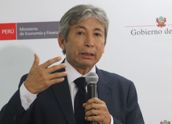 José Arista, titular del Ministerio de Economía y Finanzas (MEF) / Foto: archivo Andina