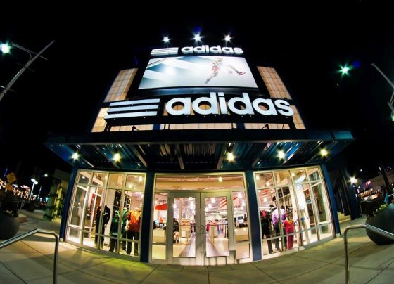 El fabricante de equipos deportivos alemán Adidas