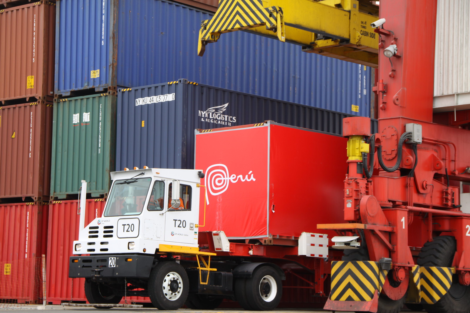 Exportaciones de servicios crecieron