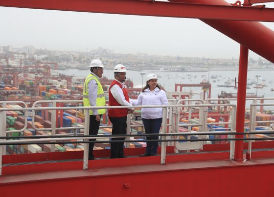 Gobierno confirma que no privatizará Petroperú pese a crisis