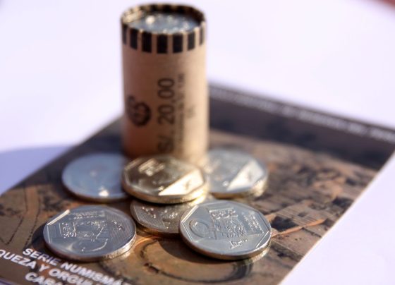 La demanda y el auge del sol peruano en Bolivia