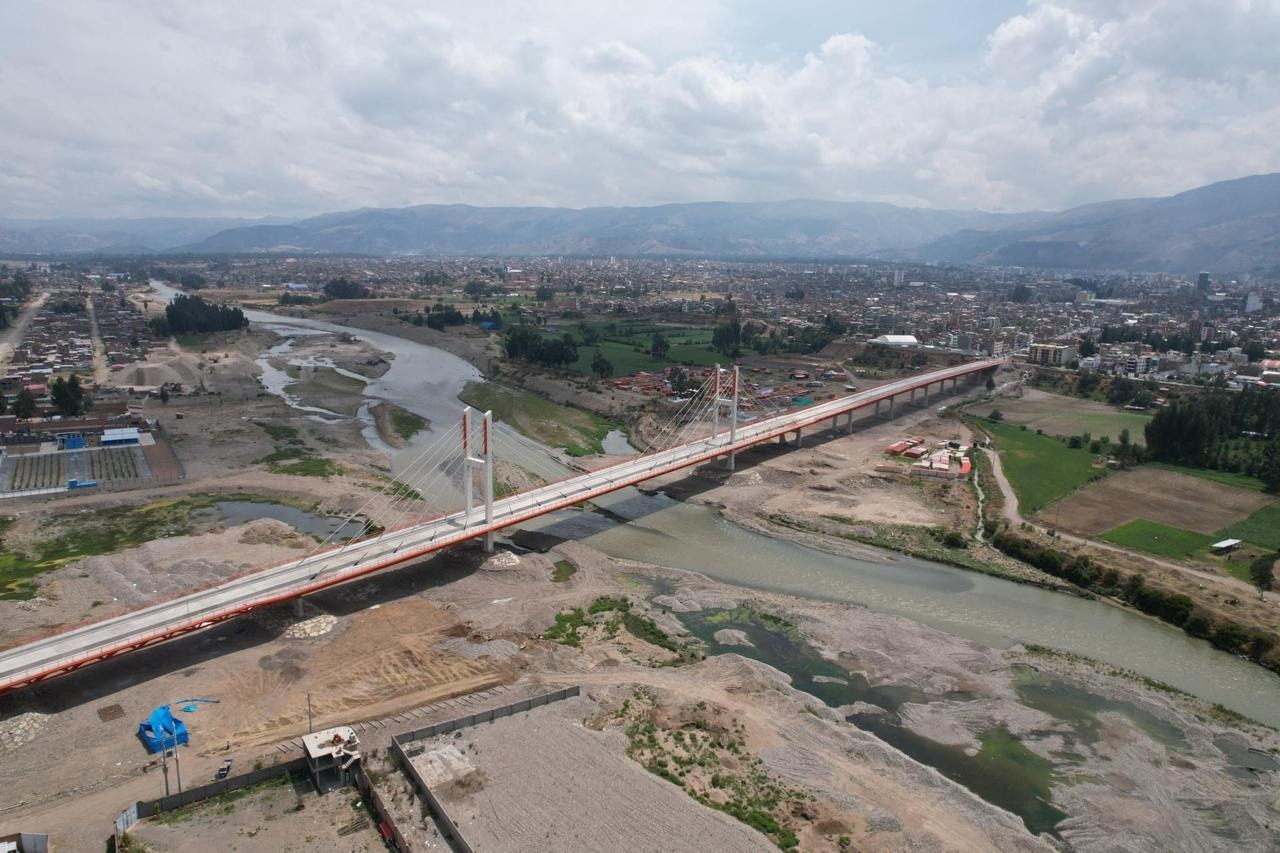 Construcción del segundo puente más largo del Perú avanza en su última etapa
