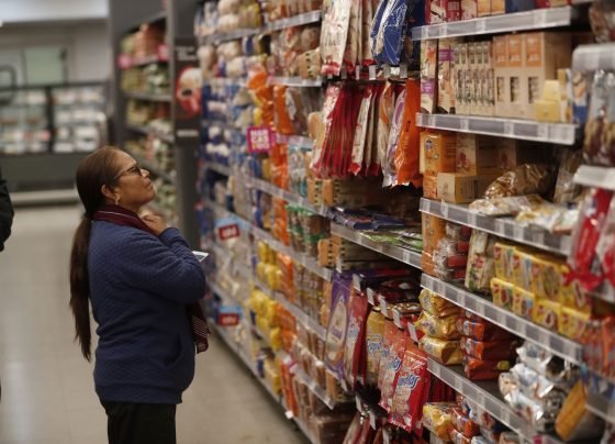 Tres de cada 10 peruanos destinan más del 40% de su sueldo en compra de alimentos