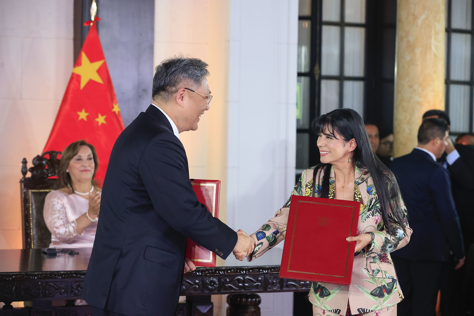 Perú y China firman el Protocolo de Optimización del Tratado de Libre Comercio