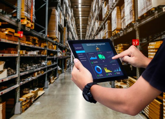 Centros de distribución revolucionan sus operaciones con sistemas de almacenamiento inteligentes