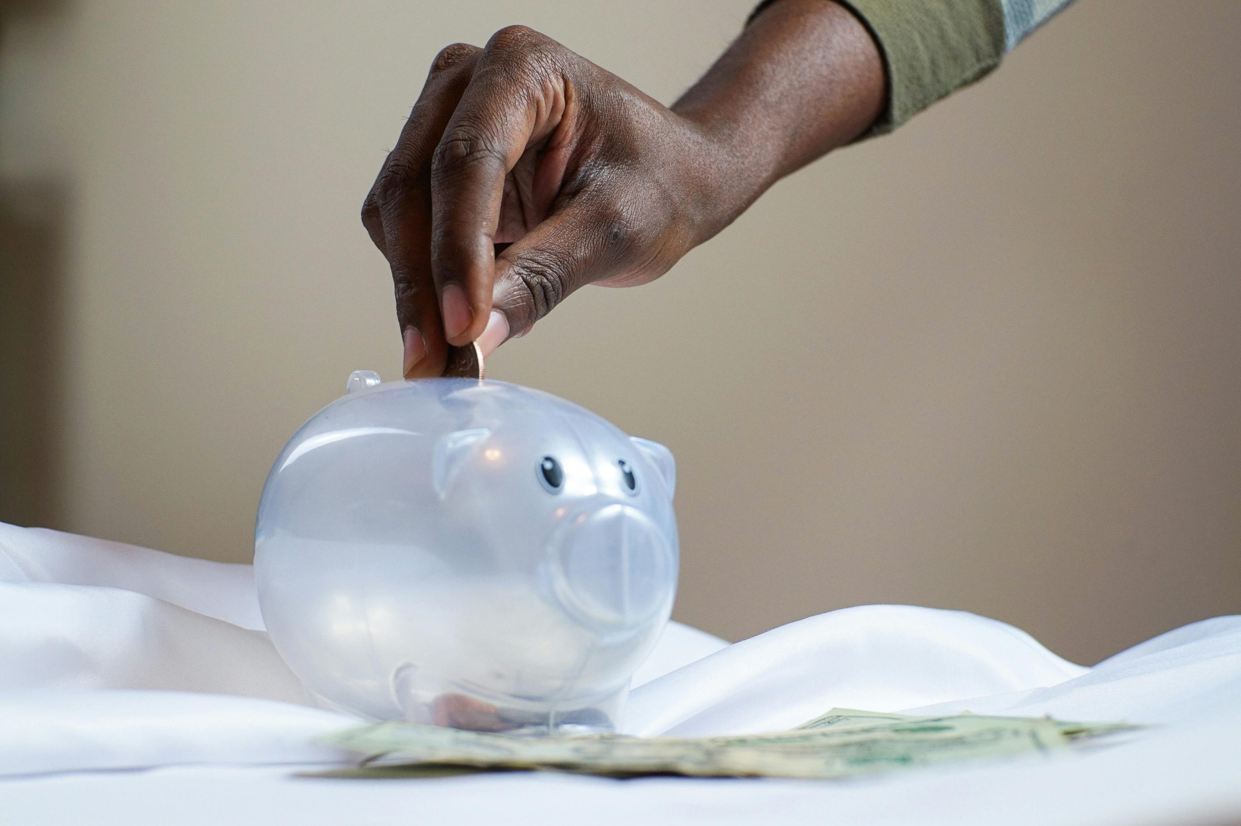 Cinco tips financieros para cumplir tus metas en el 2025