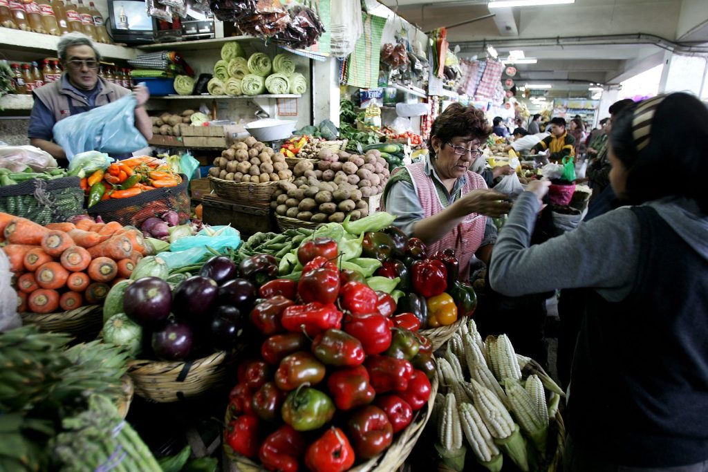 Expectativas de inflación a 12 meses se mantienen en 2.45%, según el ...