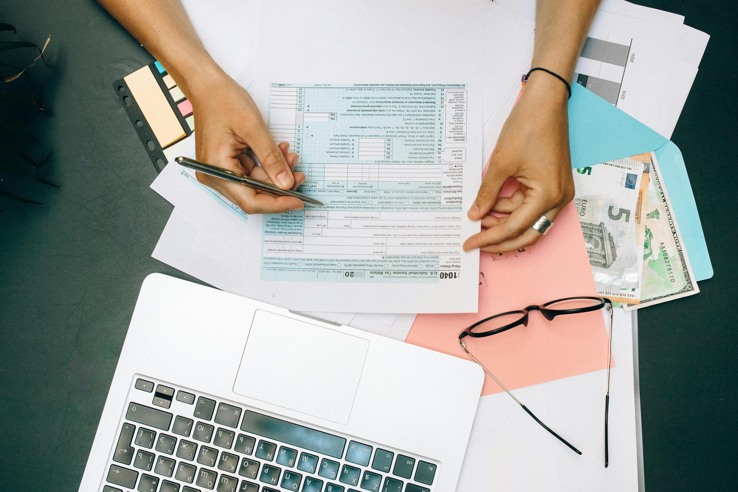 ¿Cuánto ingreso deben tener los trabajadores independientes para evitar pagos de IR?