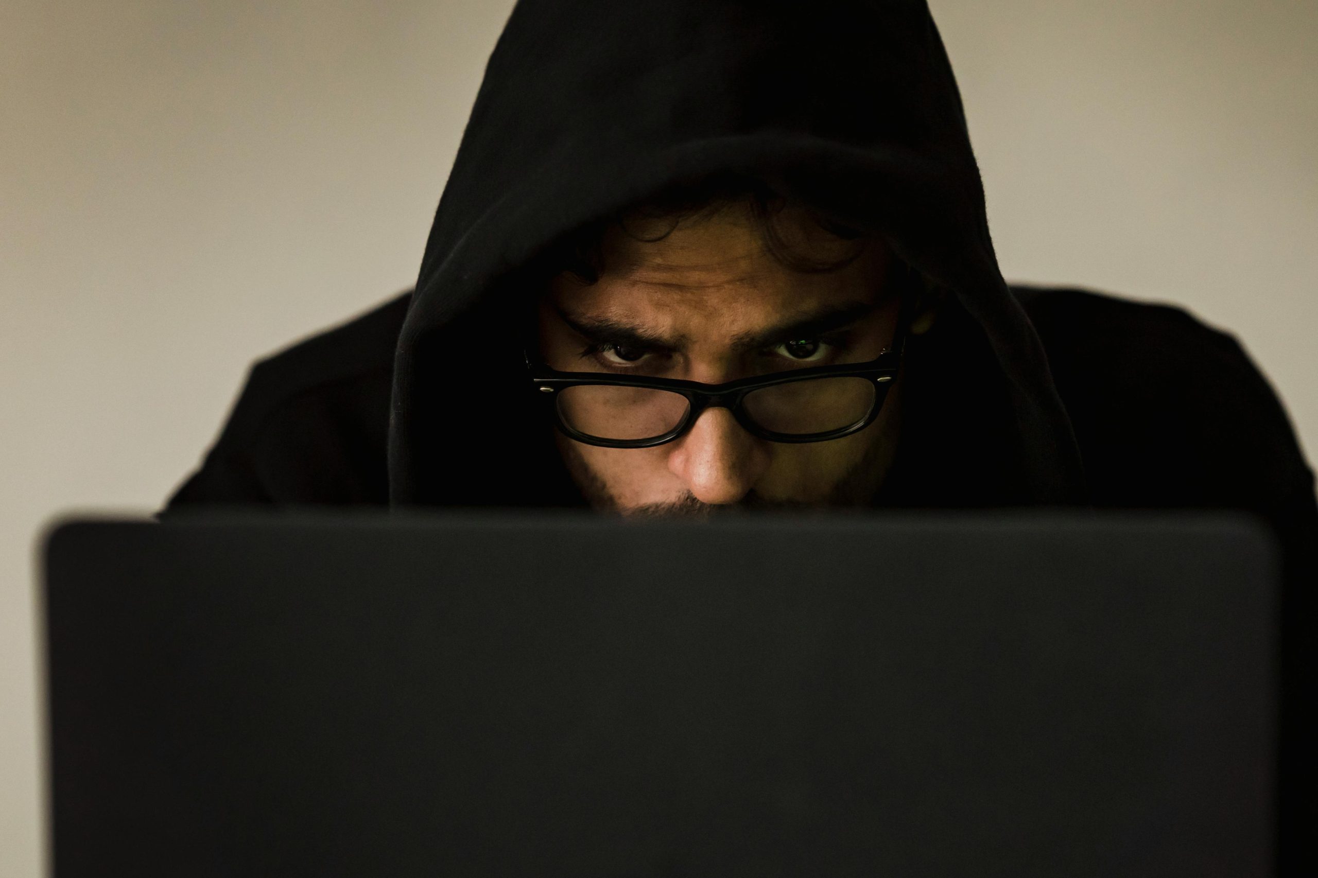 Protege tu dinero: consejos para evitar los fraudes financieros