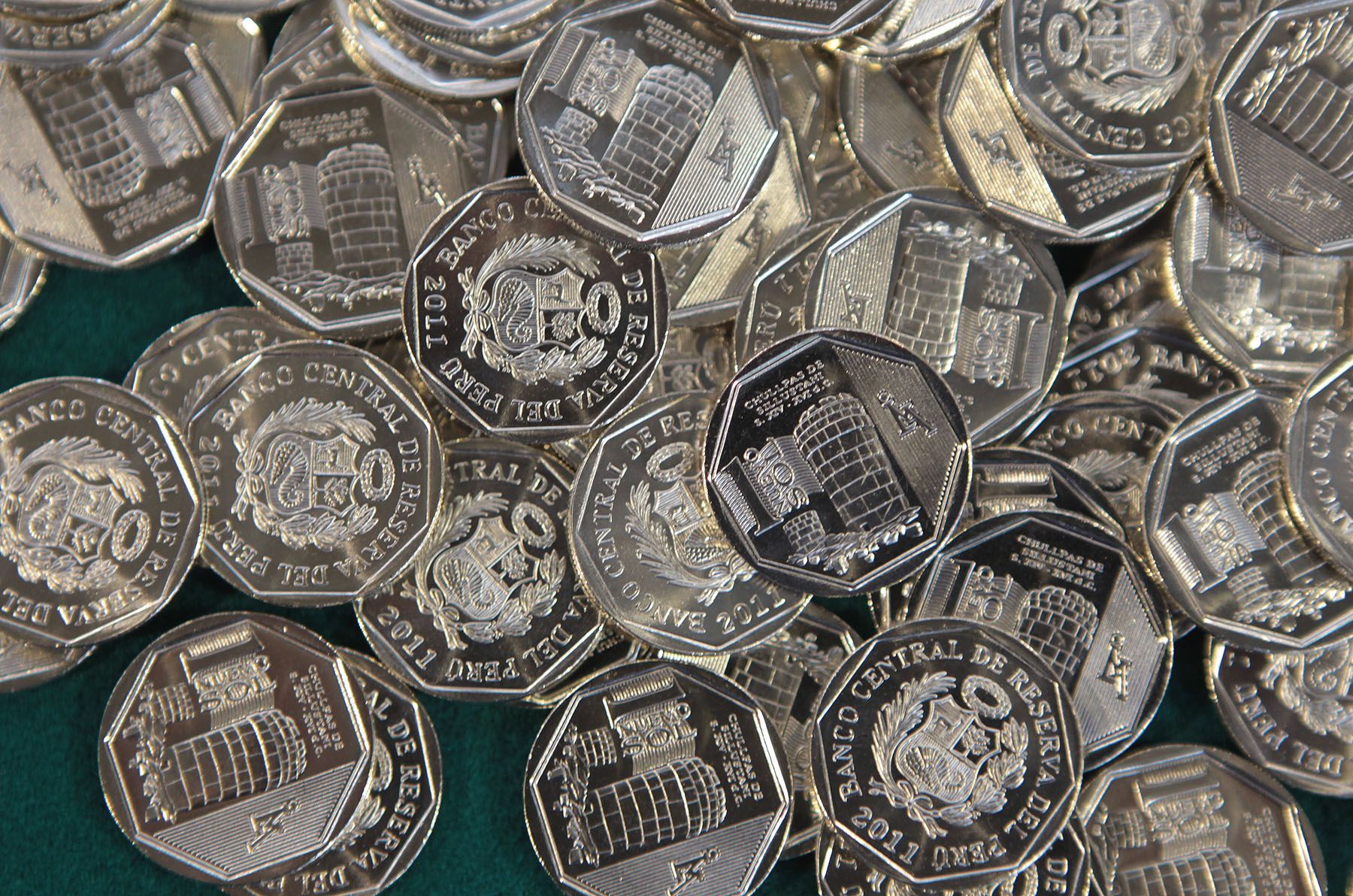 Esta es la razón por la que monedas y billetes peruanos tendrán un costoso cambio