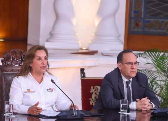 Gobierno asegura que economía peruana creció 3,3 %, una de las tasas más altas de la región