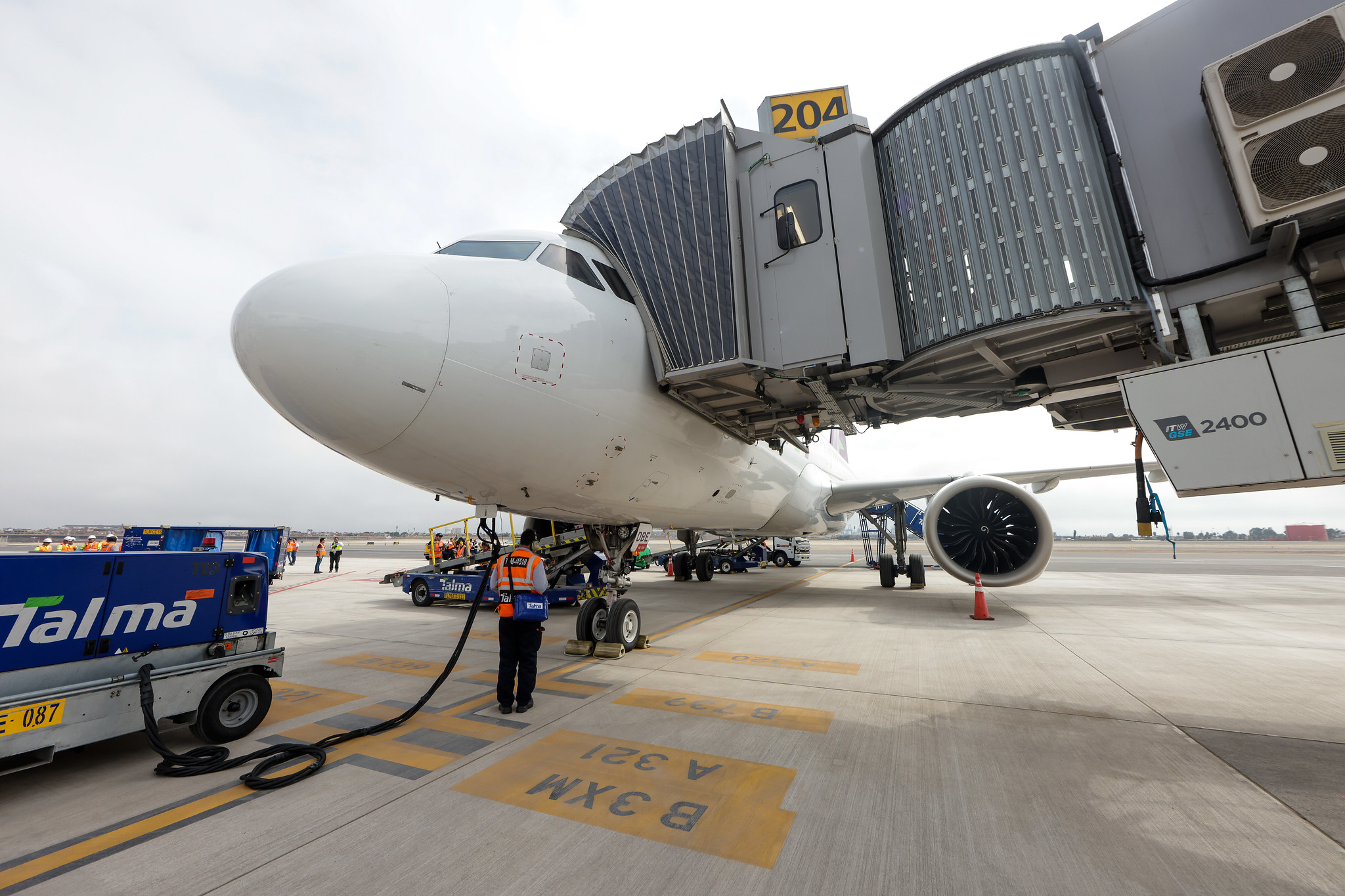 Indecopi elimina 17 cláusulas abusivas en contratos de aerolíneas