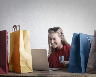 Seis de cada 10 peruanos lee recomendaciones de otros consumidores en redes sociales