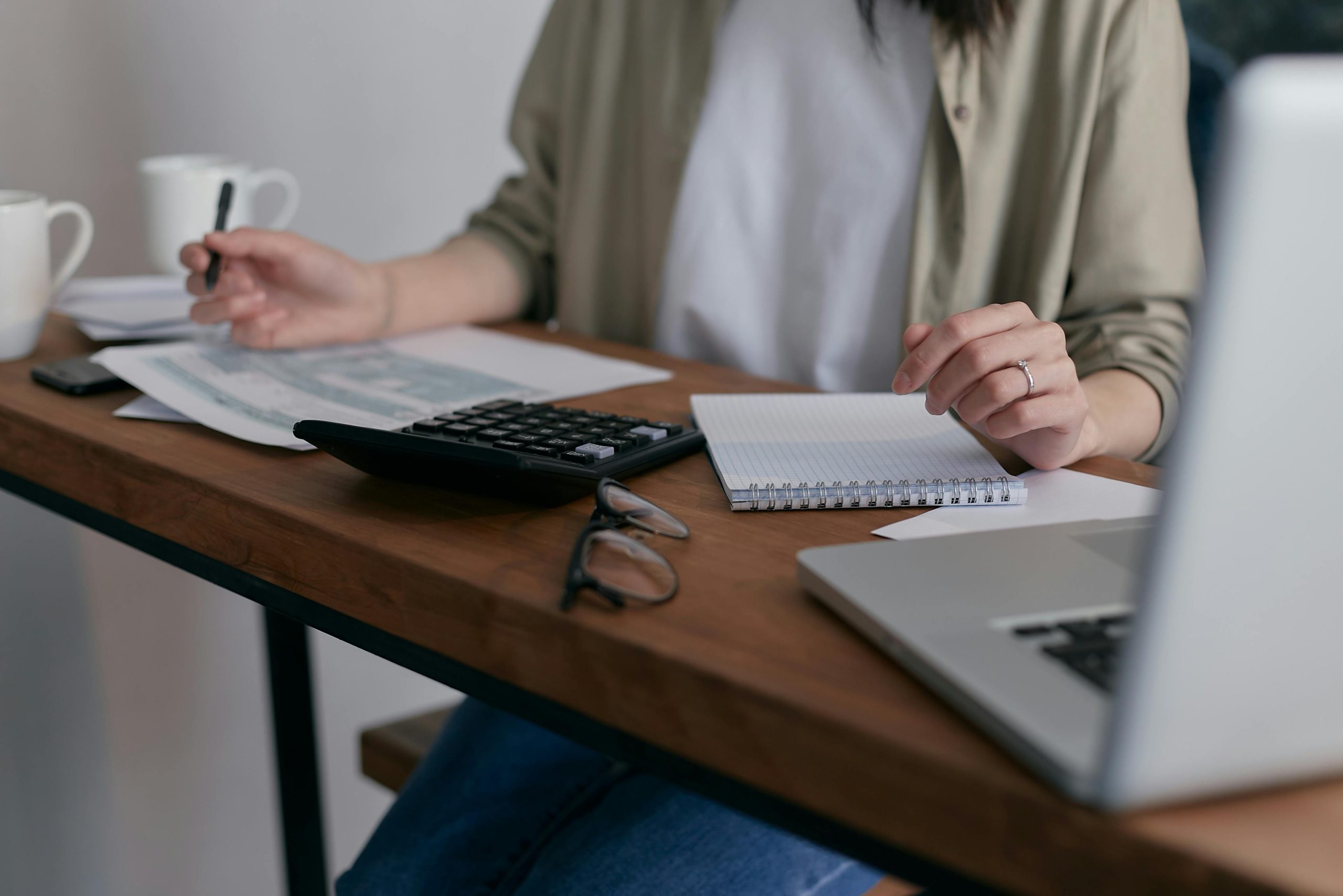¿Cuál es la diferencia entre deuda y morosidad y cómo impacta en tus finanzas personales?