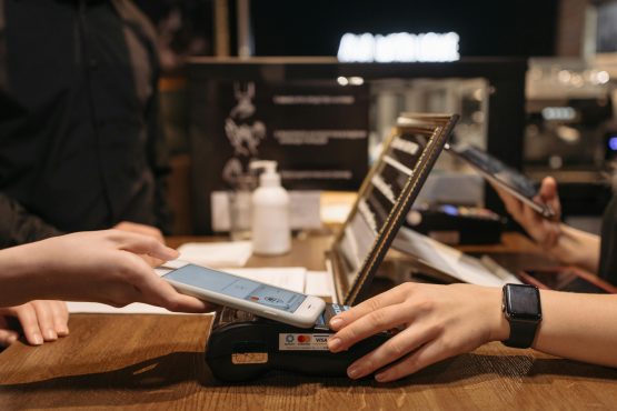 BCR lanzará en 2026 plataforma pública de pagos digitales