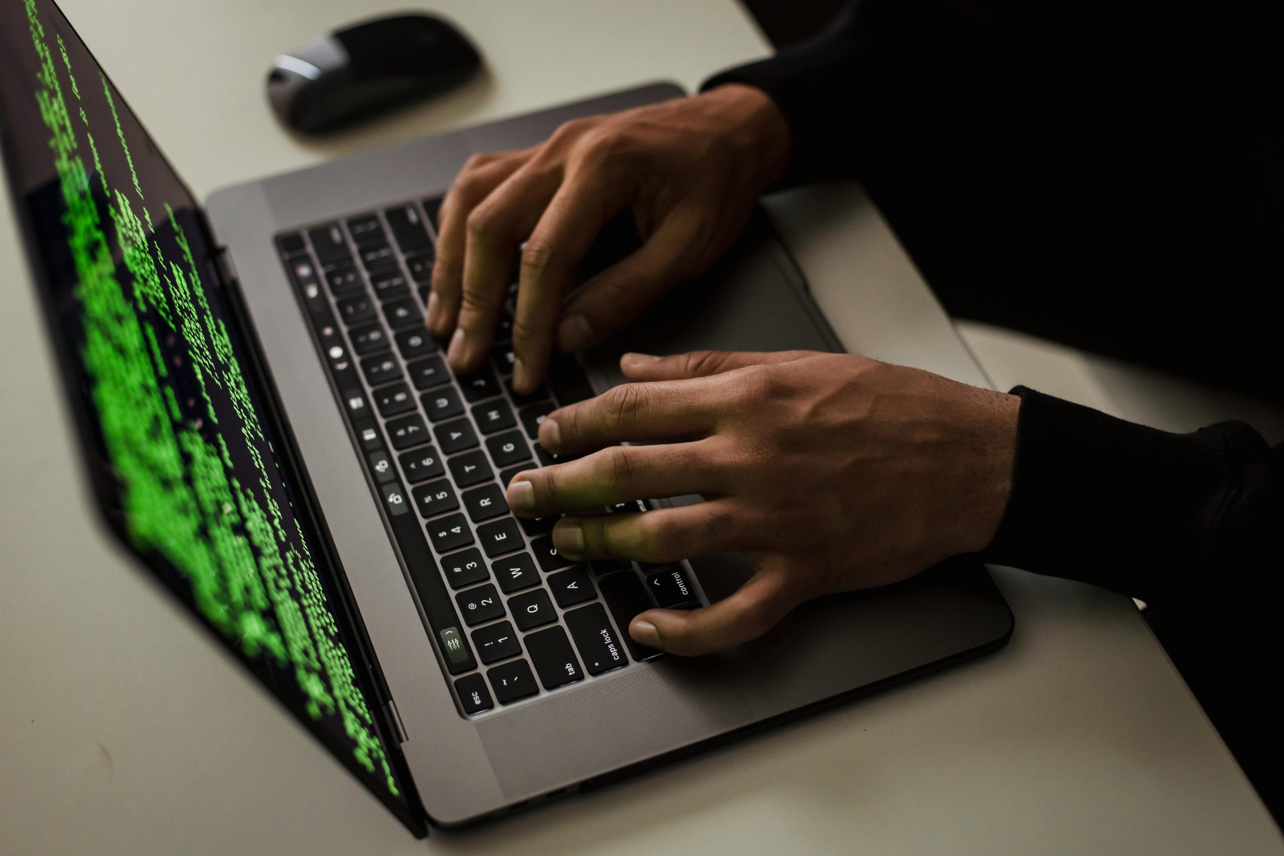 Evita fraudes con estos consejos de ciberseguridad y actúa rápido ante un robo