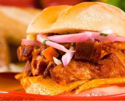 Conoce 10 chicharronerías de Lima que tienen su marca registrada
