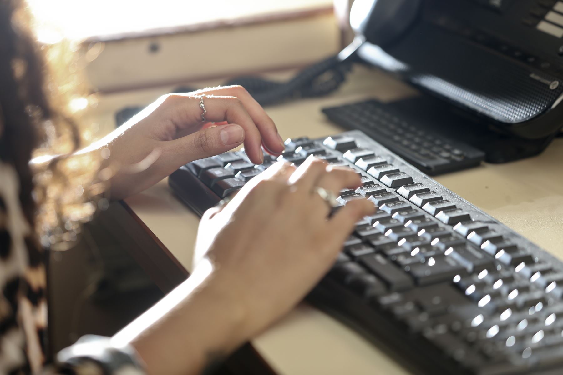 ¿Trabajas en el feriado del 8 de octubre? Conoce si te toca un pago adicional
