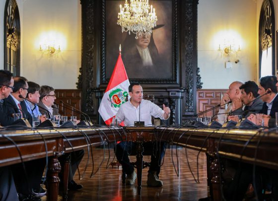Sol sufrió una ligera baja al cierre de una semana convulsionada