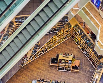 Ventas del sector retail superarían expectativas favorecidas por retiro de las AFP