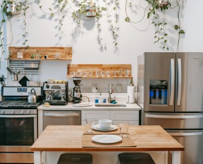 Parejas jóvenes y consumidores tecnológicos impulsan el mercado de electrodomésticos
