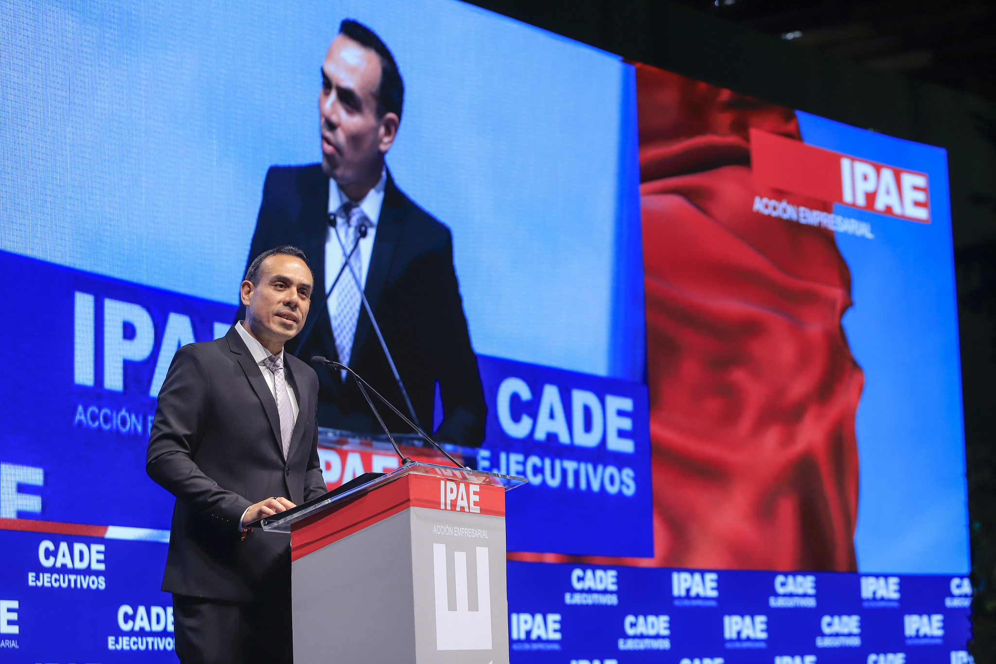 Presidente Jerí en CADE 2025: Es el momento de devolver la tranquilidad para seguir creciendo a tasas altas