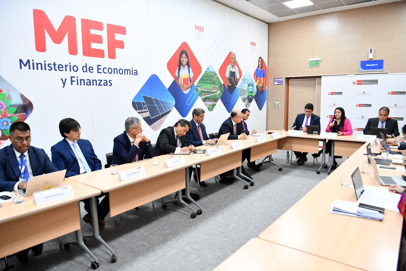 MEF y BCRP instalan espacio técnico consultivo para fortalecer la estabilidad económica