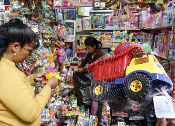 Importaciones de productos navideños y juguetes aumenta más de 30 %