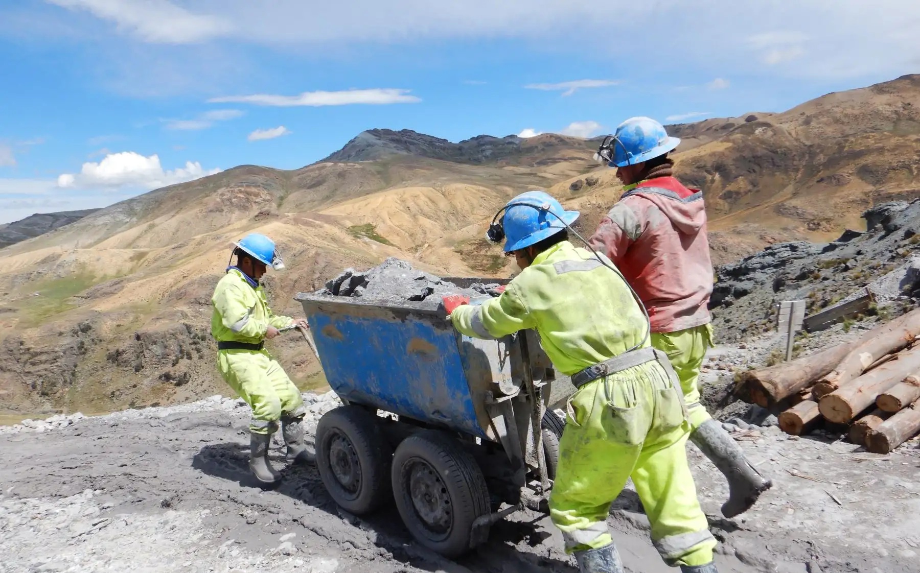 MINEM: Formalización de minería a pequeña escala debe ser ordenada, clara y transparente