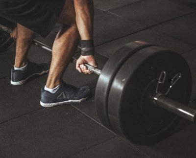 Indecopi dispone sanción a conocida cadena de gimnasios por ascensor en mal funcionamiento