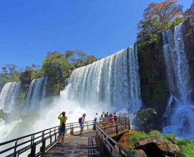 Low cost Flybondi aterriza en Perú y te acerca a los 4 imperdibles turísticos de Iguazú