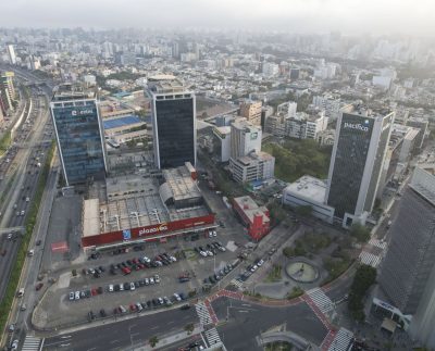 Economía peruana logra tasa de crecimiento de 3,6 % en octubre