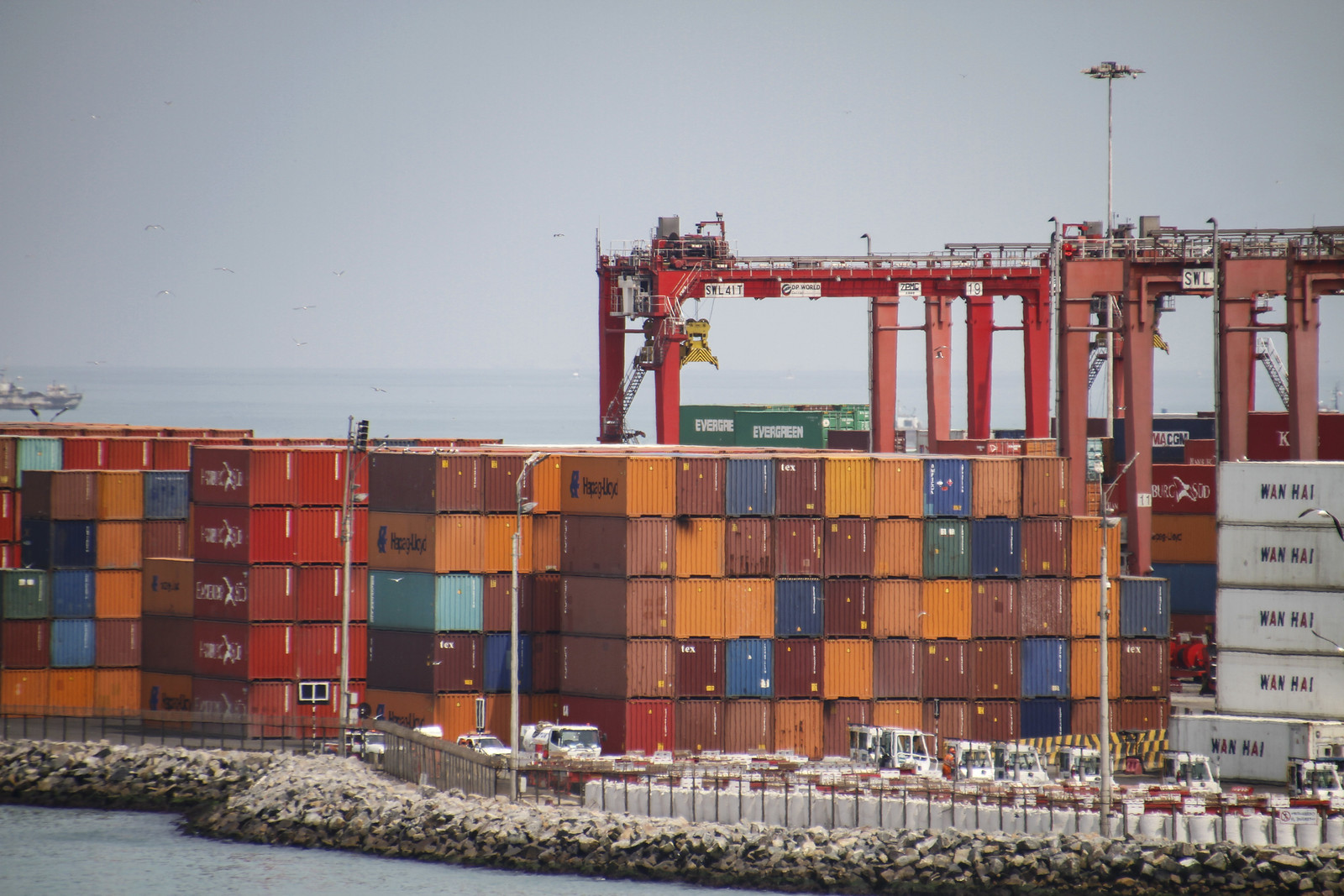 Perú proyecta cerrar 2025 con exportaciones por US$ 85 000 millones