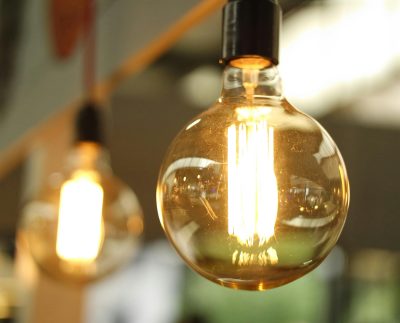 Tarifas eléctricas domiciliarias se redujeron en 8% durante el 2025