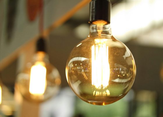 Tarifas eléctricas domiciliarias se redujeron en 8% durante el 2025