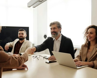 El 43% de directores ejecutivos peruanos buscará hacer operaciones transaccionales en 2026