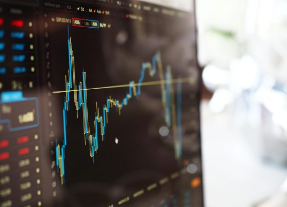 Tres casas de bolsa lideraron operaciones en el mercado peruano en 2025
