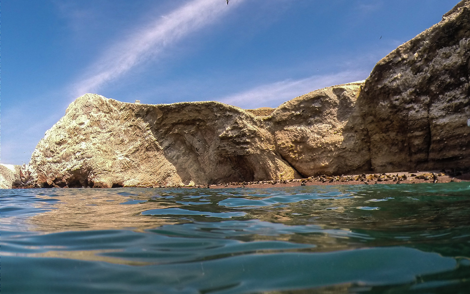 San Valentín 2026: Paracas, Ica y Tarapoto lideran los destinos preferidos por parejas