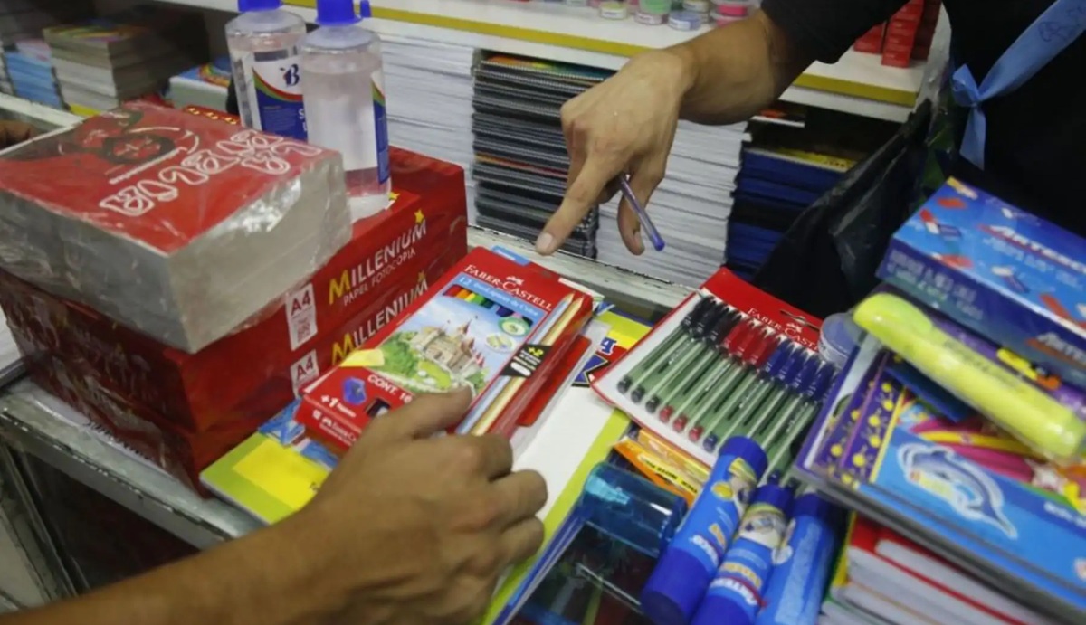 Cinco consejos para optimizar los gastos escolares y evitar el sobreendeudamiento familiar