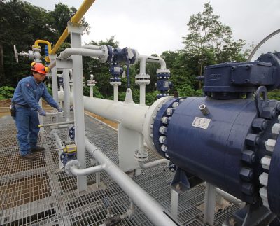 Gobierno dice que servicio de gas natural se normalizaría este domingo