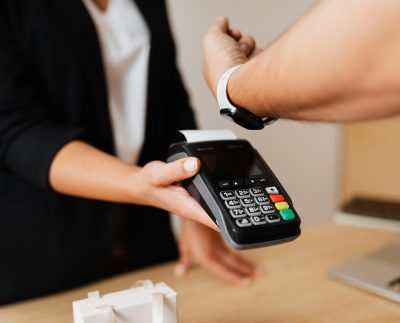 Dos de cada tres personas ya usan cuentas o billeteras digitales